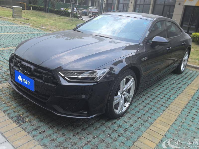 奥迪A7L 45TFSI 2022款 2.0T 自动 S-line风骑士版 (国Ⅵ) 