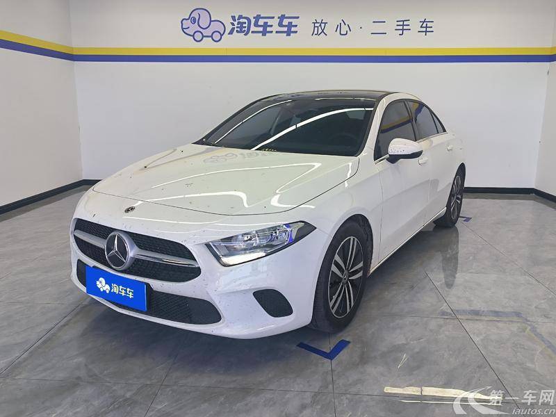 奔驰A级 A180L 2022款 1.3T 自动 (国Ⅵ) 