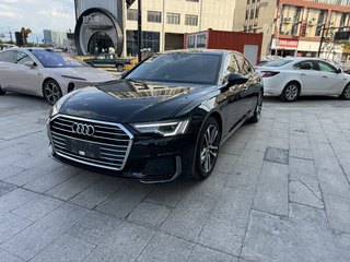 奥迪A6L 40TFSI 2.0T 自动 豪华致雅型 