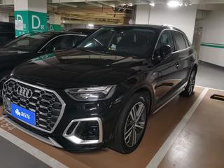 奥迪Q5L 40TFSI 2.0T 自动 时尚动感型 