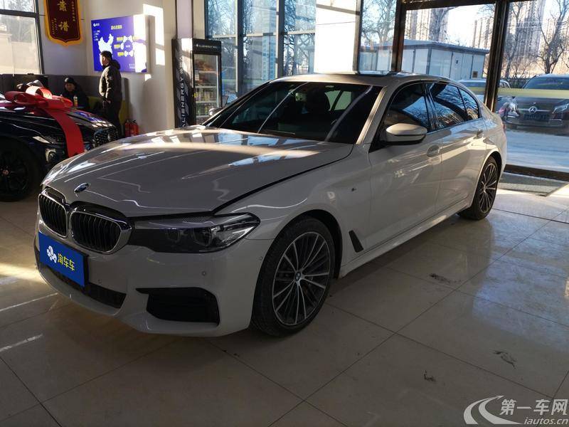 宝马5系 530Li 2019款 2.0T 自动 汽油 领先型M运动套装改款 (国Ⅵ) 