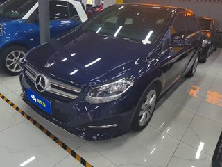 奔驰B级 B200 1.6T 自动 动感型 