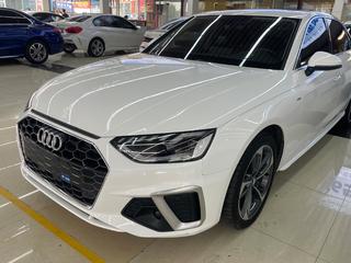 奥迪A4L 40TFSI 2.0T 自动 时尚动感型 