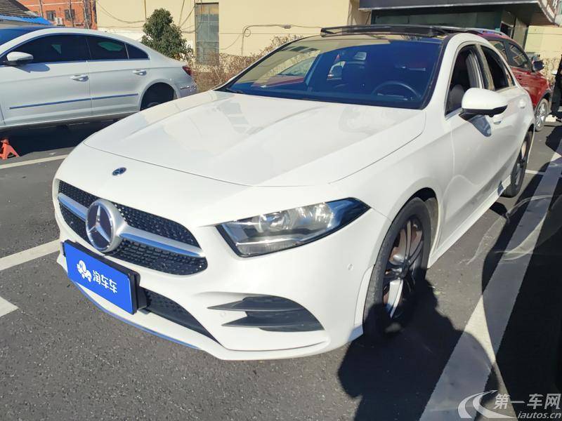 奔驰A级 A180L 2020款 1.3T 自动 改款2运动轿车 (国Ⅵ) 