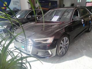 奥迪A6L 45TFSI 