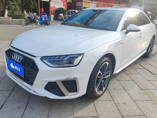 奥迪A4L 40TFSI 2.0T 自动 时尚动感型 