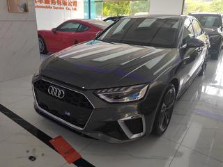 奥迪A4L 40TFSI 2.0T 自动 时尚动感型 