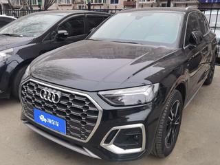 奥迪Q5L 40TFSI 2.0T 自动 时尚动感型 