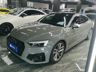 奥迪S5掀背 3.0T 自动 