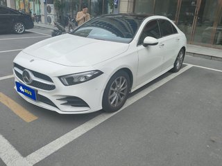 奔驰A级 1.3T 