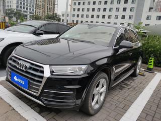 奥迪Q5L 40TFSI 2.0T 自动 荣享进取型 