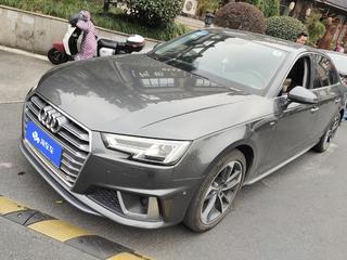 奥迪A4L 40TFSI 2.0T 自动 时尚型 