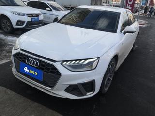 奥迪A4L 40TFSI 2.0T 自动 时尚动感型 