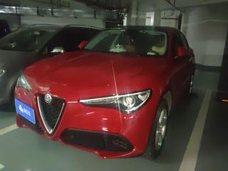 阿尔法罗密欧Stelvio 2.0T 自动 精英版 