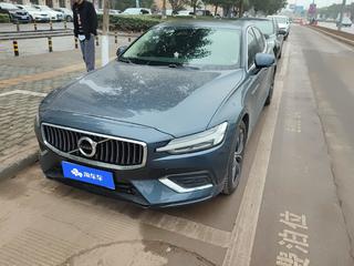 沃尔沃S60 B4 2.0T 自动 智逸豪华版 