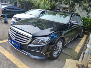 奔驰E级 E300L 2.0T 自动 时尚型改款 