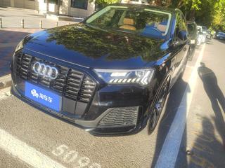 奥迪Q7 55 3.0T 自动 运动型quattro-S-line 