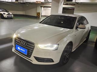 奥迪A4L 35TFSI 