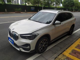 宝马X1 sDrive20Li 1.5T 自动 尊享型 