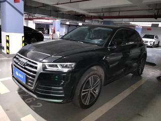 奥迪Q5L 40TFSI 2.0T 自动 荣享时尚型 