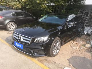 奔驰E级 E300L 2.0T 自动 运动豪华型 