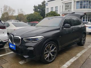 宝马X5 40i 3.0T 自动 尊享版M运动套装 