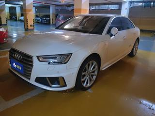 奥迪A4L 40TFSI 2.0T 自动 时尚型 