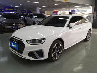 奥迪A4L 40TFSI 2.0T 自动 时尚动感型 