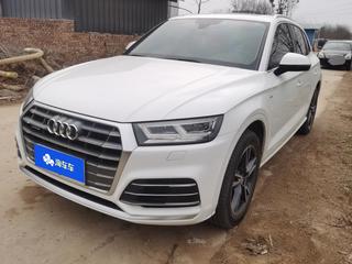 奥迪Q5L 40TFSI 2.0T 自动 荣享时尚型 