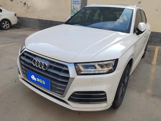 奥迪Q5L 40TFSI 2.0T 自动 荣享时尚型 