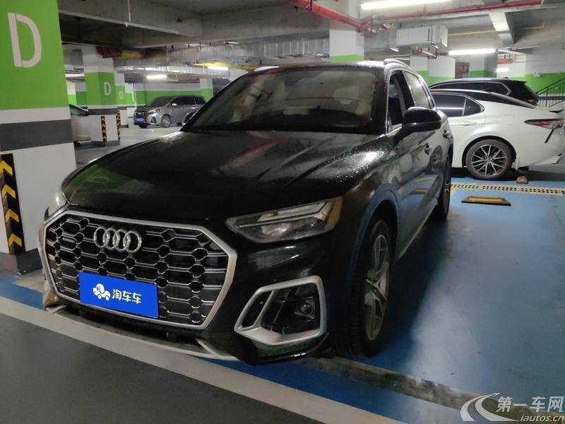 奥迪Q5L 45TFSI 2022款 2.0T 自动 豪华动感型 (国Ⅵ) 