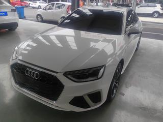 奥迪A4L 40TFSI 2.0T 自动 时尚动感型 