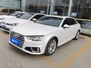 奥迪A4L 40TFSI 2.0T 自动 时尚型 