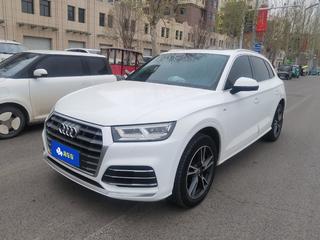 奥迪Q5L 40TFSI 2.0T 自动 荣享时尚型 