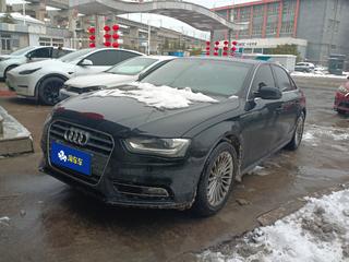 奥迪A4L 35TFSI 2.0T 自动 舒适型 