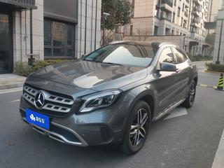 奔驰GLA 200 1.6T 自动 时尚型 