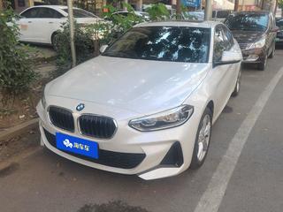 宝马1系 120i 1.5T 自动 M运动套装 