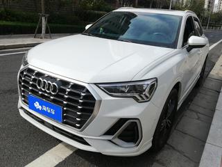 奥迪Q3 45TFSI 2.0T 自动 quattro时尚动感型 