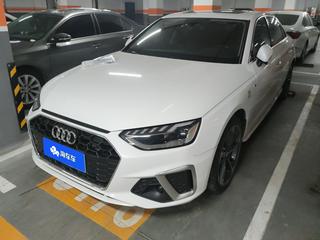 奥迪A4L 40TFSI 2.0T 自动 时尚动感型 