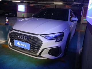 奥迪A3 L35TFSI 1.4T 自动 Limousline时尚运动型 