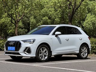 奥迪Q3 35TFSI 1.4T 自动 时尚动感型 