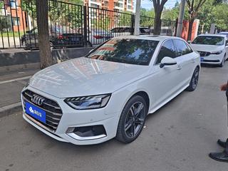 奥迪A4L 40TFSI 2.0T 自动 豪华致雅型 