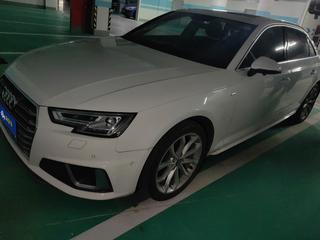 奥迪A4L 40TFSI 2.0T 自动 时尚型 