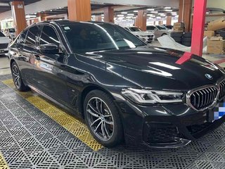 宝马5系 525i 2.0T 自动 M运动套装 