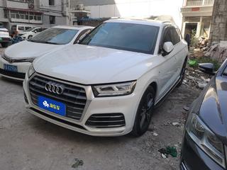 奥迪Q5L 40TFSI 2.0T 自动 改款荣享时尚型 