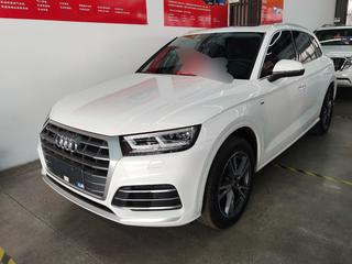 奥迪Q5L 40TFSI 2.0T 自动 改款荣享时尚型 