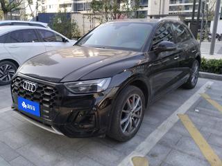 奥迪Q5L 40TFSI 2.0T 自动 时尚动感型 