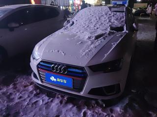 奥迪A4L 40TFSI 2.0T 自动 时尚型 