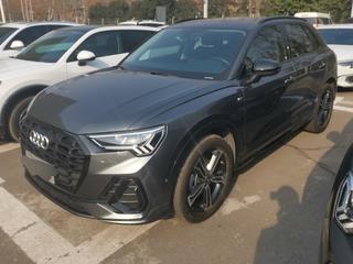 奥迪Q3 40TFSI 2.0T 自动 时尚动感型 