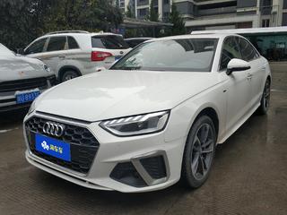 奥迪A4L 40TFSI 2.0T 自动 时尚动感型 